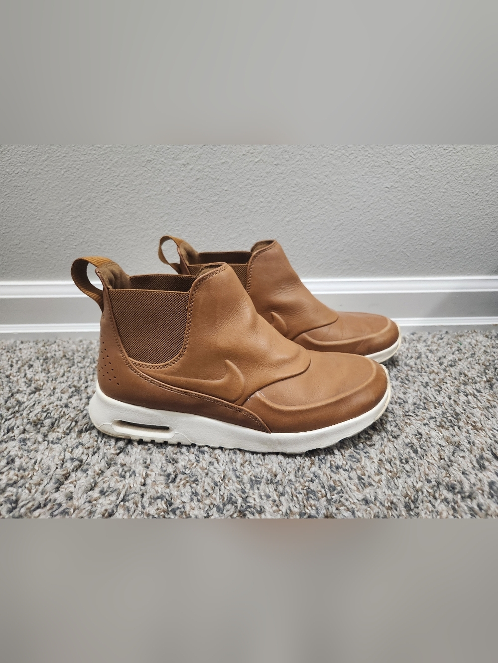 Nike Air Max Thea Mid Chelsea Boots - Ale Brown / Sail (859550-200) - Women's 7